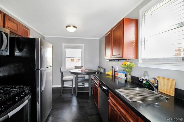 12883 Callender Street, Southgate, MI 48195