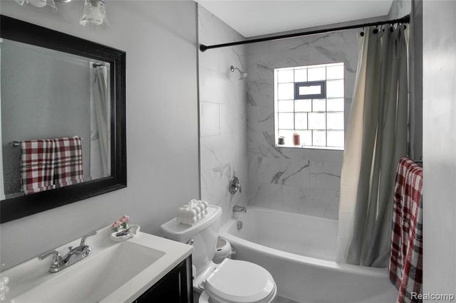 12883 Callender Street, Southgate, MI 48195