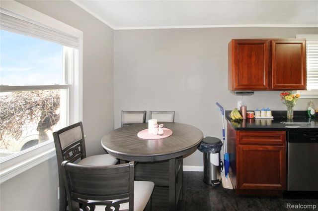 12883 Callender Street, Southgate, MI 48195