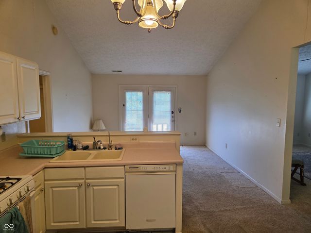 2002 Cycling Lane, Indianapolis, IN 46260