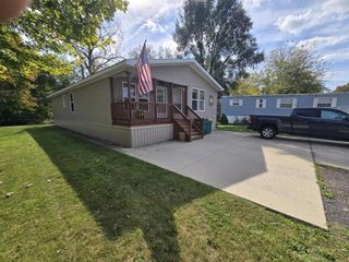 20179 W Good Hope E-10 ROAD #39, Lannon, WI 53046