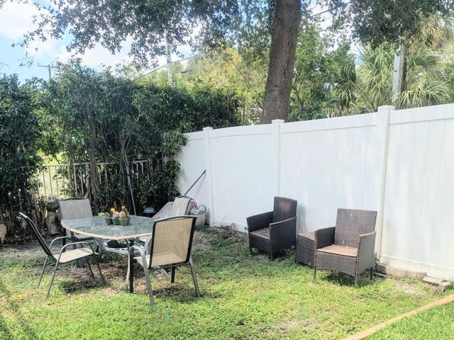 1301 S Federal Highway 4, Lake Worth Beach, FL 33460