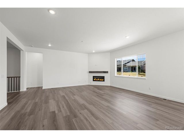 3795 Emerald Shore Cir, Loveland, CO 80538