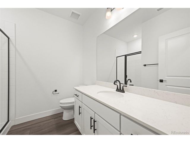 3795 Emerald Shore Cir, Loveland, CO 80538