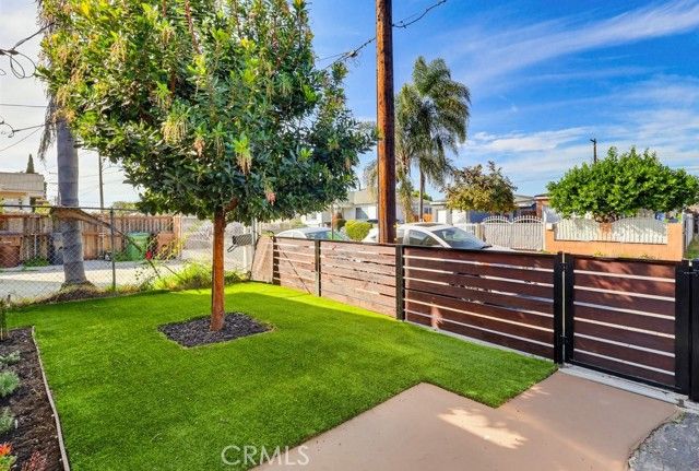 522 W Cherry Street, Compton, CA 90222