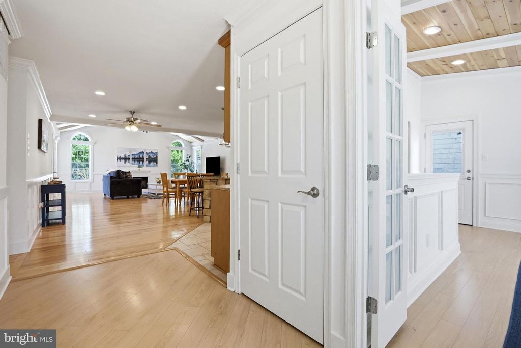 Image 17 of property listing at 442 CENTURY VISTA DR, Arnold, MD 21012