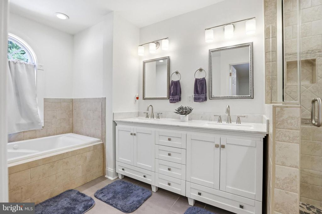 Image 27 of property listing at 442 CENTURY VISTA DR, Arnold, MD 21012