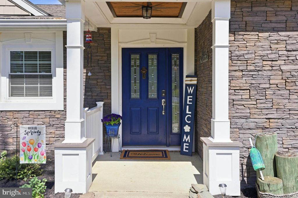 Image 3 of property listing at 442 CENTURY VISTA DR, Arnold, MD 21012