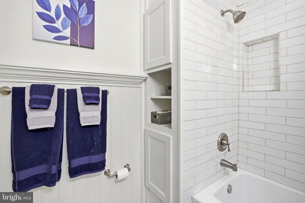 Image 33 of property listing at 442 CENTURY VISTA DR, Arnold, MD 21012