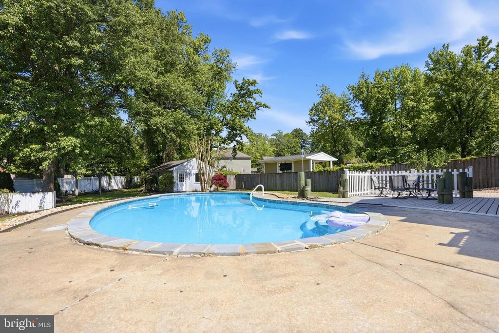 Image 49 of property listing at 442 CENTURY VISTA DR, Arnold, MD 21012