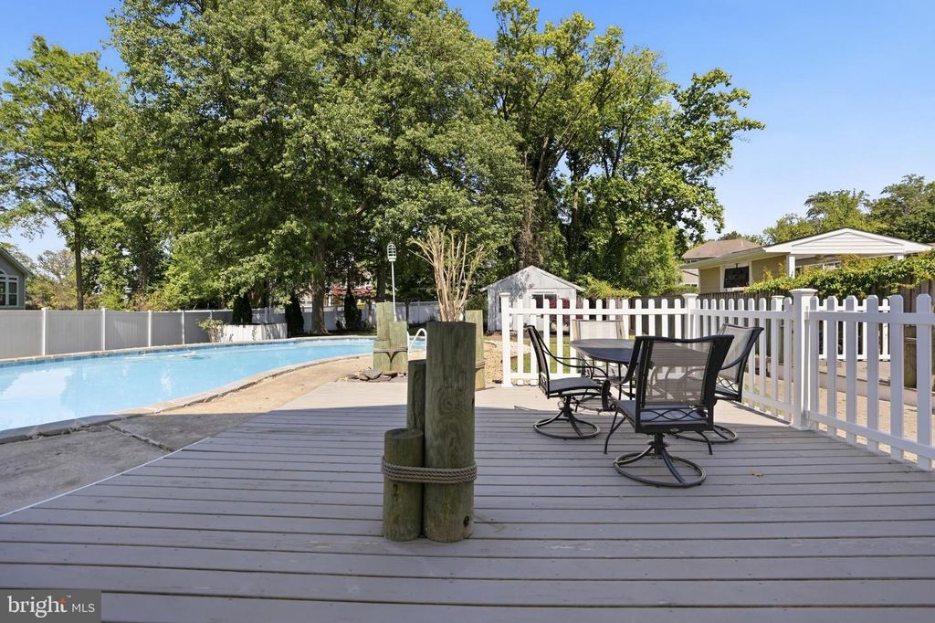 Image 54 of property listing at 442 CENTURY VISTA DR, Arnold, MD 21012