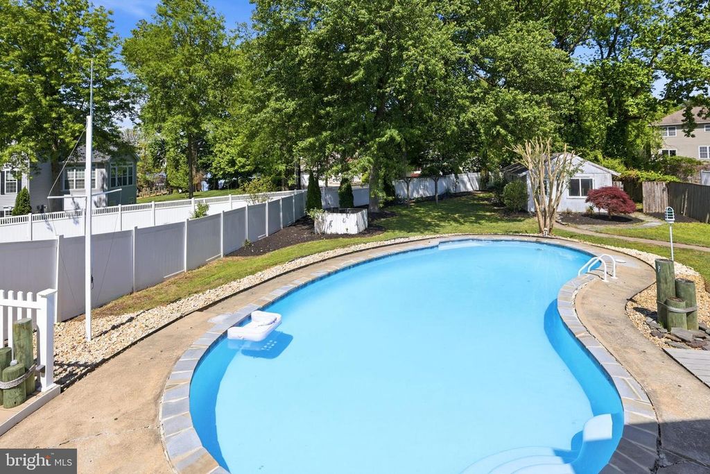 Image 56 of property listing at 442 CENTURY VISTA DR, Arnold, MD 21012