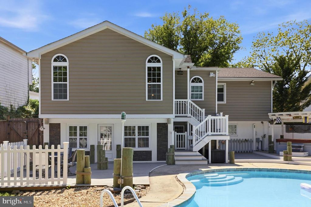 Image 57 of property listing at 442 CENTURY VISTA DR, Arnold, MD 21012