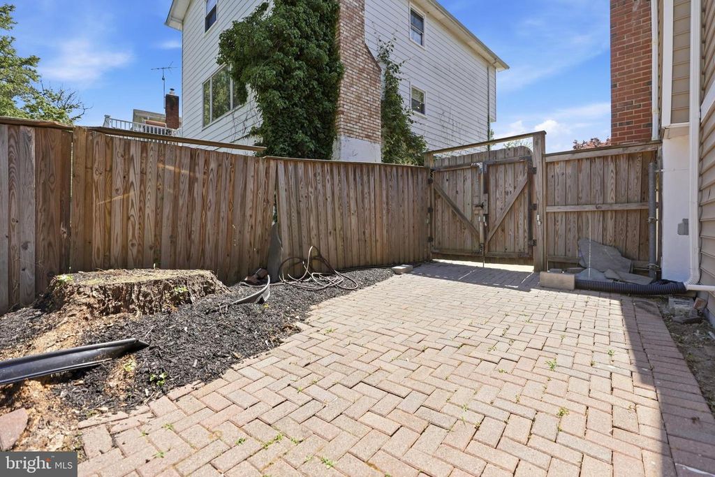 Image 64 of property listing at 442 CENTURY VISTA DR, Arnold, MD 21012