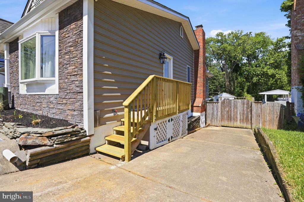 Image 66 of property listing at 442 CENTURY VISTA DR, Arnold, MD 21012