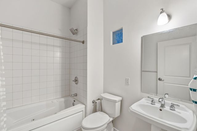 209 8th Street E 308, Saint Paul, MN 55101