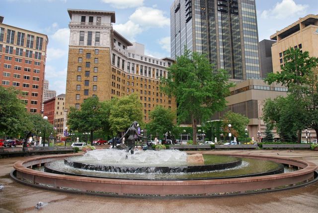 209 8th Street E 308, Saint Paul, MN 55101