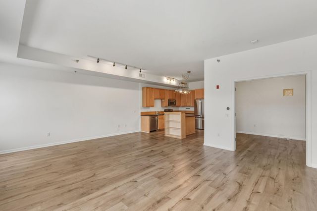 209 8th Street E 308, Saint Paul, MN 55101