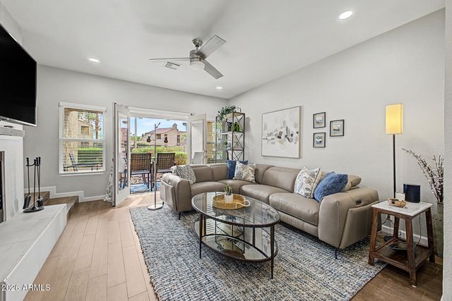 8787 E MOUNTAIN VIEW Road 1084, Scottsdale, AZ 85258