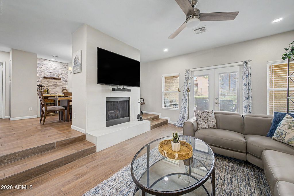 8787 E MOUNTAIN VIEW Road 1084, Scottsdale, AZ 85258
