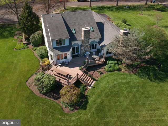 33 HARVEST LN, Perkasie, PA 18944
