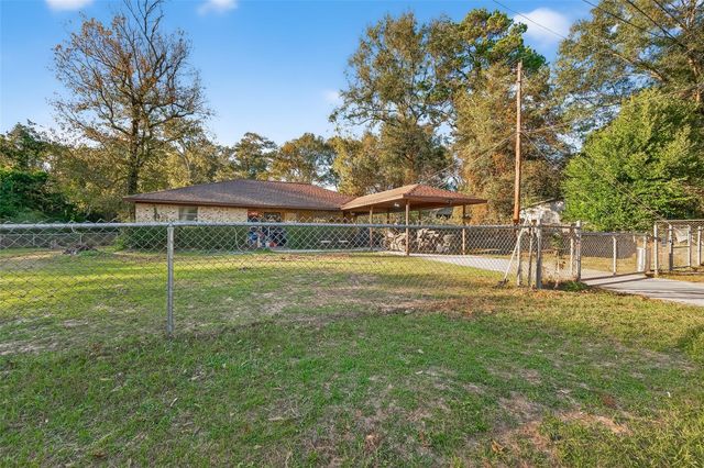 150 Page Avenue, Shepherd, TX 77371