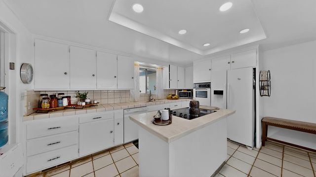 6400 E Hatch Rd, Hughson, CA 95326