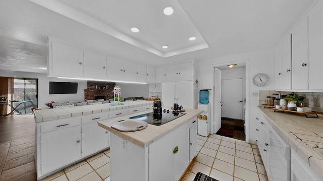 6400 E Hatch Rd, Hughson, CA 95326