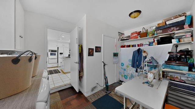 6400 E Hatch Rd, Hughson, CA 95326