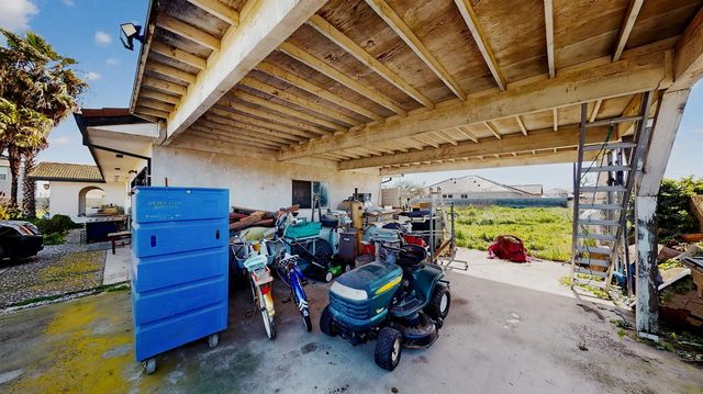 6400 E Hatch Rd, Hughson, CA 95326