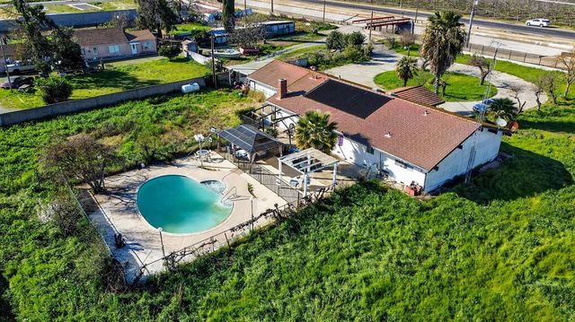 6400 E Hatch Rd, Hughson, CA 95326