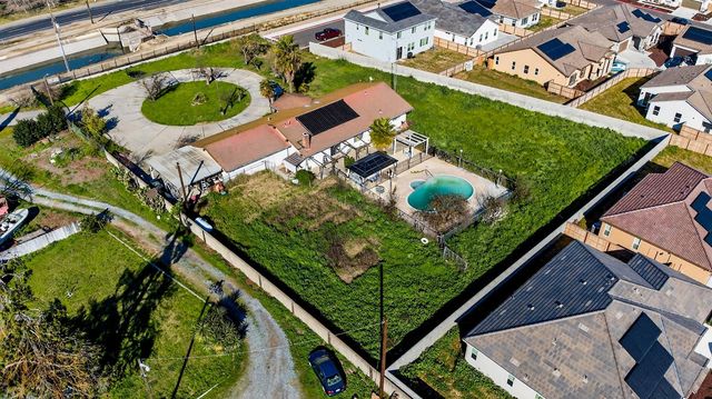 6400 E Hatch Rd, Hughson, CA 95326