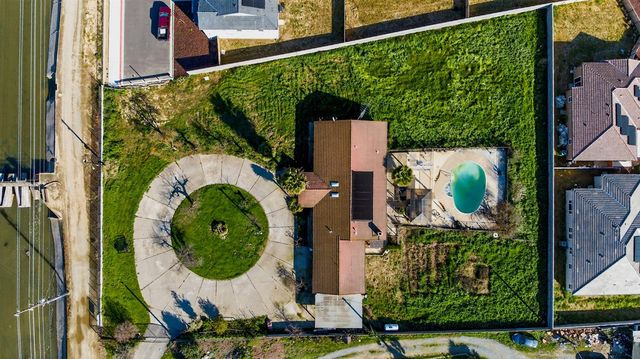 6400 E Hatch Rd, Hughson, CA 95326