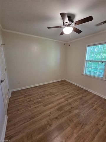 246 Eaglewood Lane, Winston-salem, NC 27127