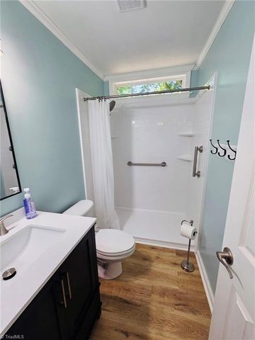 246 Eaglewood Lane, Winston-salem, NC 27127
