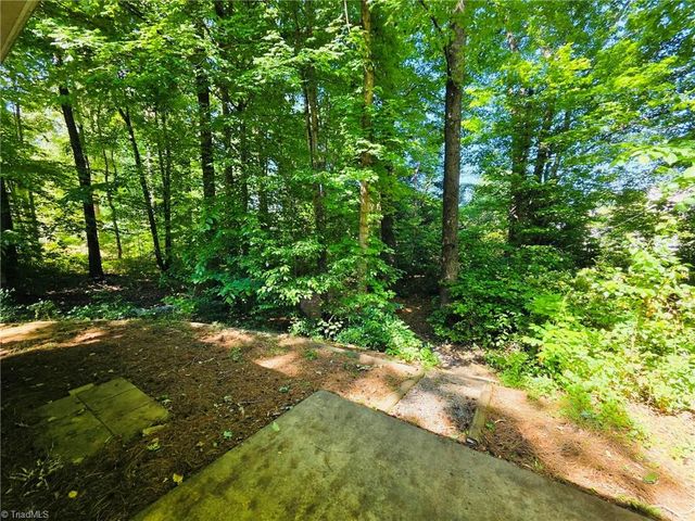 246 Eaglewood Lane, Winston-salem, NC 27127