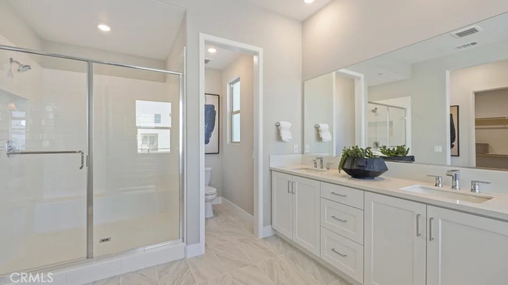 Image 16 of property listing at 1565 Snowberry Place, Montebello, CA 90640