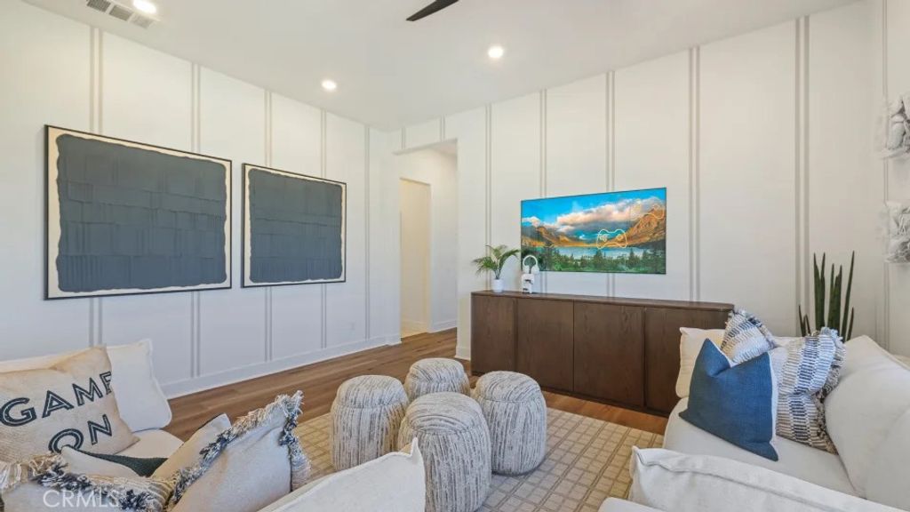 Image 32 of property listing at 1565 Snowberry Place, Montebello, CA 90640