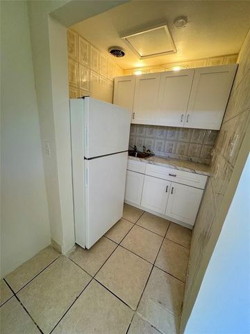 1140 NE 24 Avenue, Pompano Beach, FL 33062