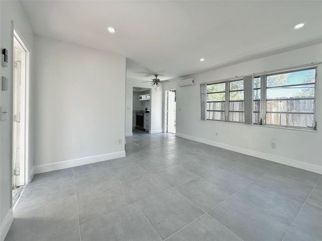 1140 NE 24 Avenue, Pompano Beach, FL 33062