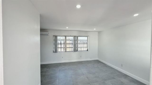 1140 NE 24 Avenue, Pompano Beach, FL 33062