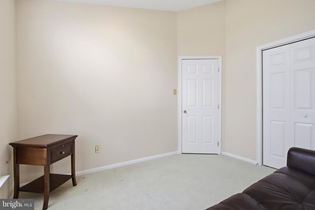 4335 SOMERSET LN, Aston, PA 19014