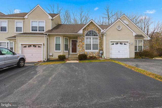 4335 SOMERSET LN, Aston, PA 19014