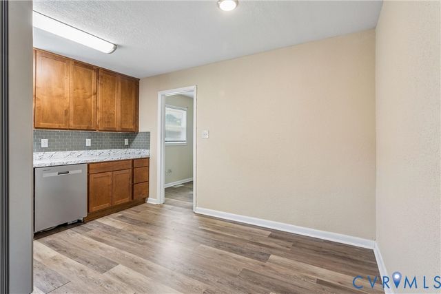 6 Barnes Ct, Hampton, VA 23664