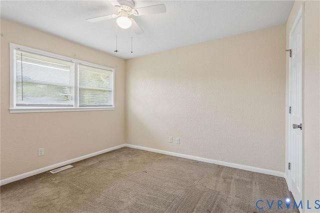 6 Barnes Ct, Hampton, VA 23664