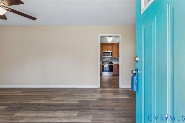 6 Barnes Ct, Hampton, VA 23664