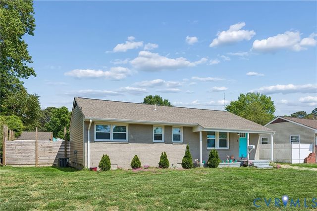 6 Barnes Ct, Hampton, VA 23664