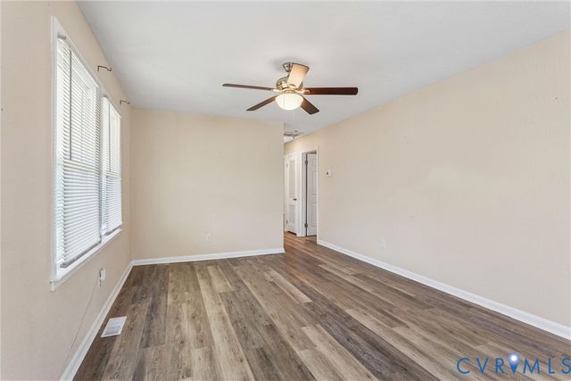 6 Barnes Ct, Hampton, VA 23664