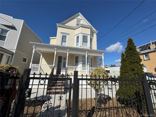 88-36 77th Street, Woodhaven, NY 11421