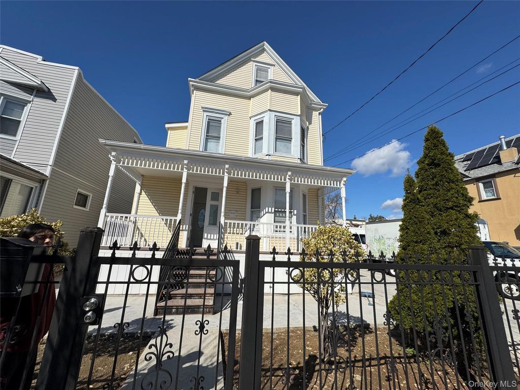 88-36 77th Street, Woodhaven, NY 11421